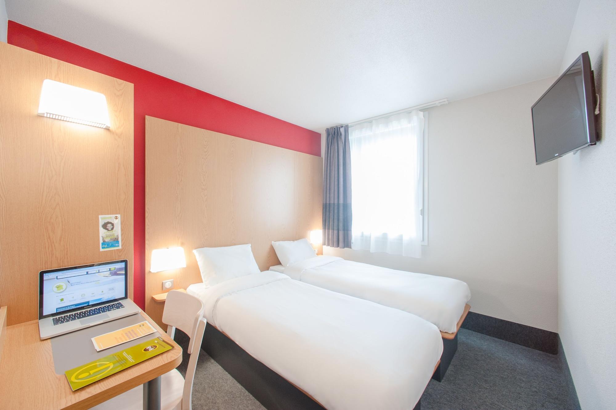 B&B Hotel La Rochelle Beaulieu Пюильборо Экстерьер фото