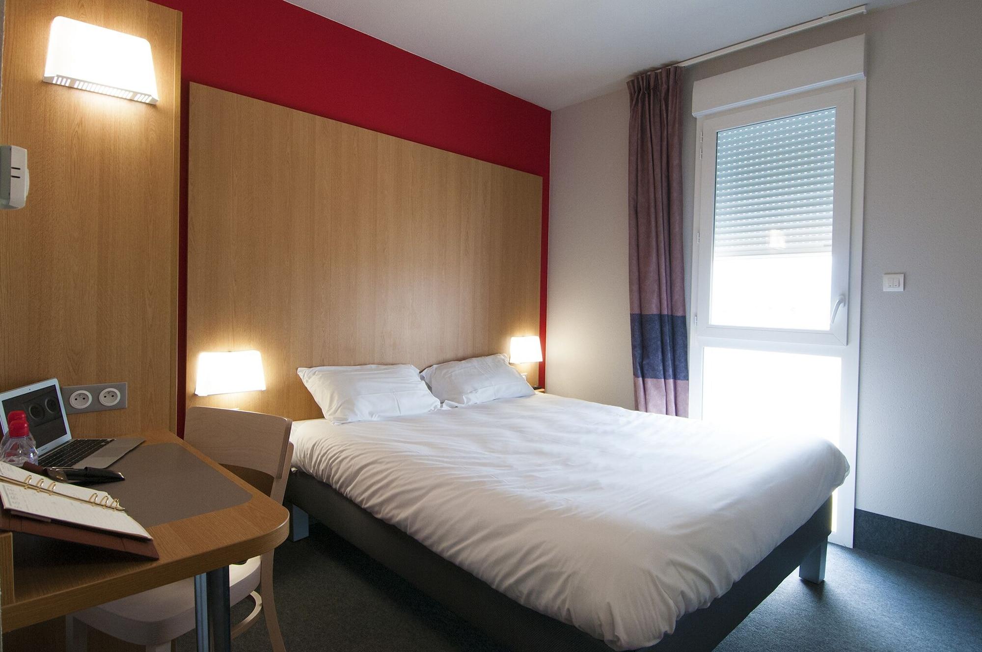 B&B Hotel La Rochelle Beaulieu Пюильборо Экстерьер фото