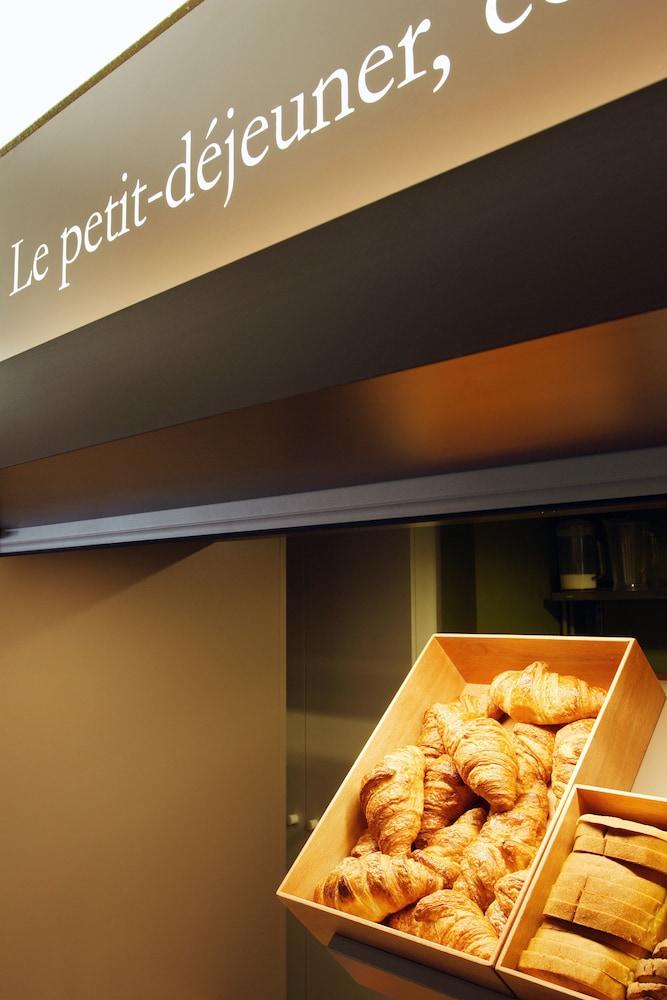 B&B Hotel La Rochelle Beaulieu Пюильборо Экстерьер фото