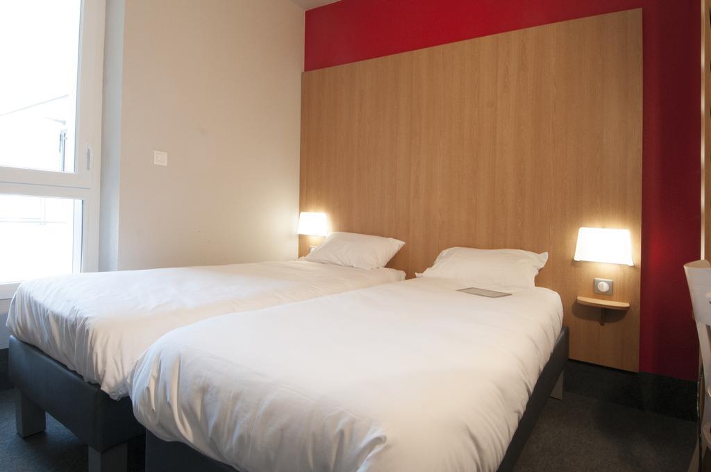 B&B Hotel La Rochelle Beaulieu Пюильборо Экстерьер фото